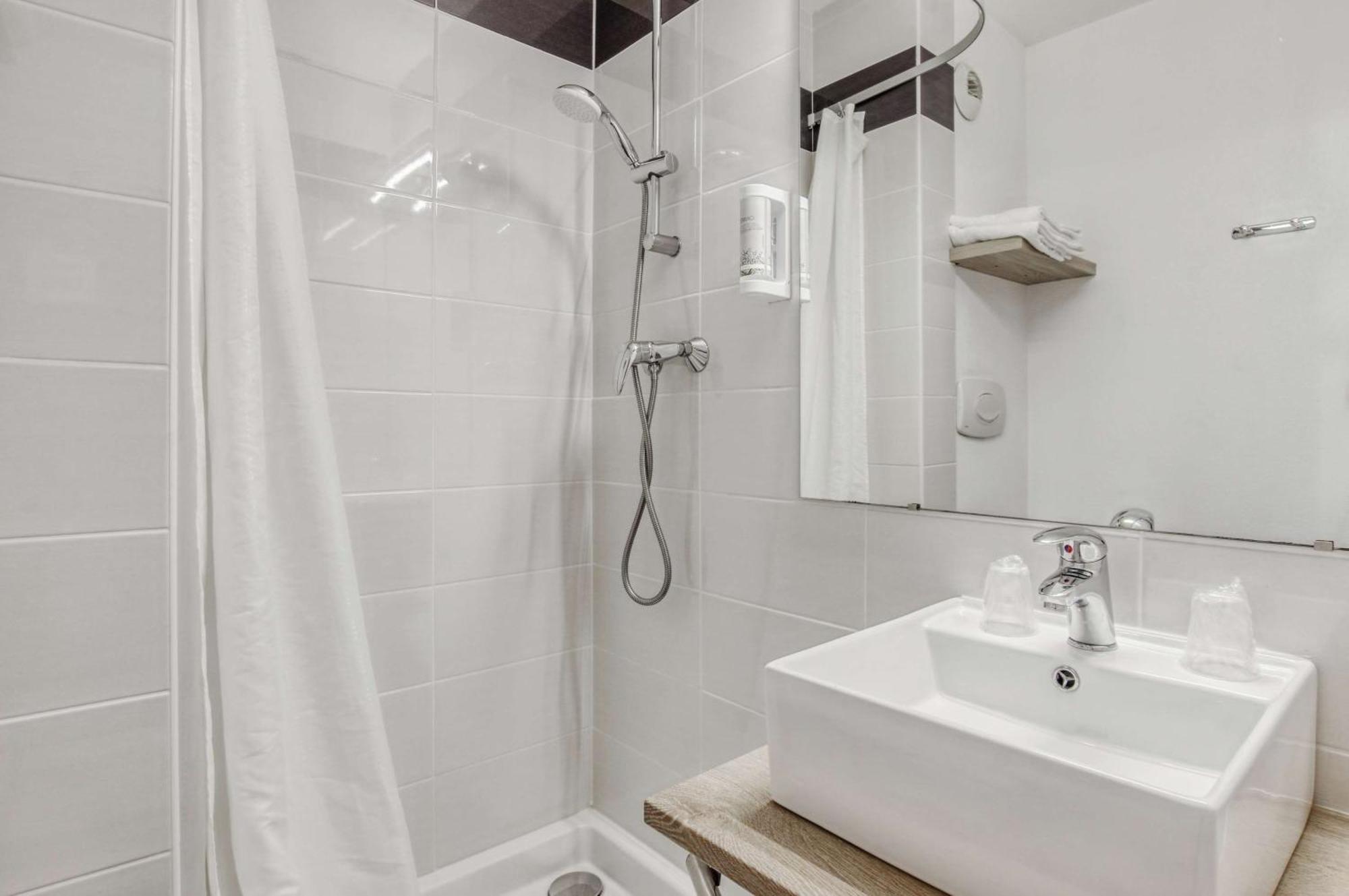 Brit Hotel Clermont-lʼHérault Eksteriør billede